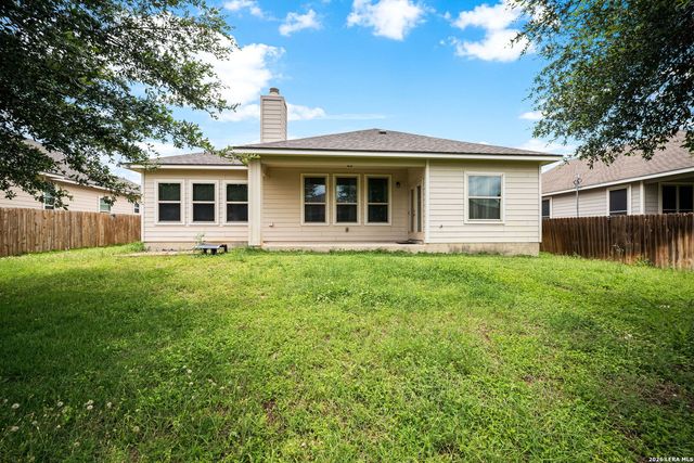 204 VALLEY FRG, Pleasanton, TX 78064