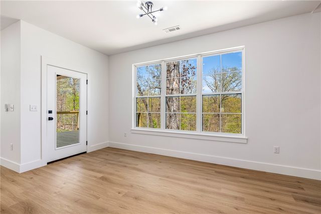 289 Kinross Drive, Bella Vista, AR 72715