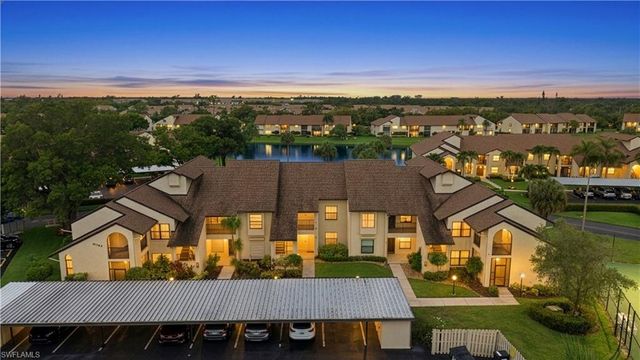 8382 Charter Club CIR 4, Fort Myers, FL 33919