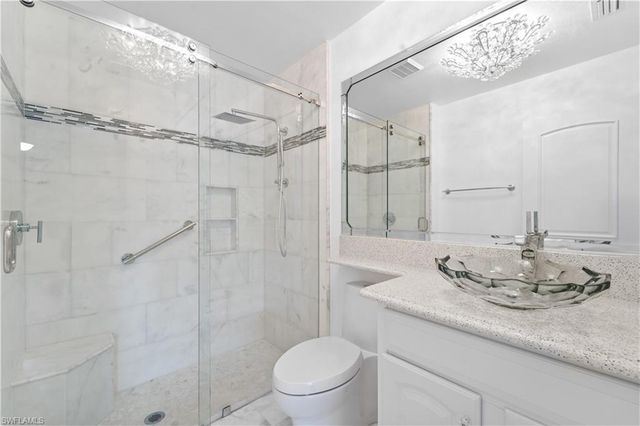8382 Charter Club CIR 4, Fort Myers, FL 33919