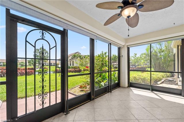 8382 Charter Club CIR 4, Fort Myers, FL 33919