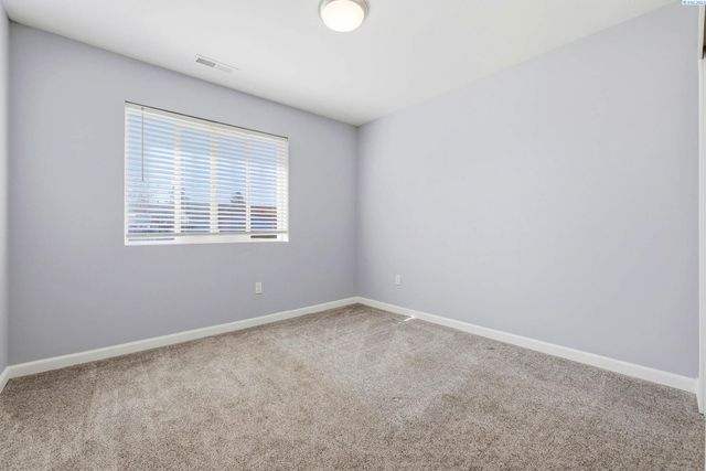 3902 W Snow Ln, Benton City, WA 99320