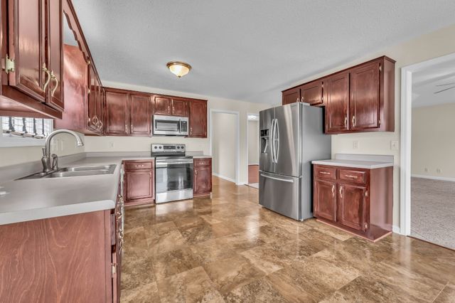 2412 Shoveler Way, Clarksville, TN 37042