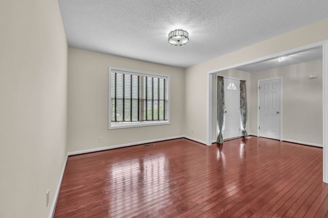 2412 Shoveler Way, Clarksville, TN 37042