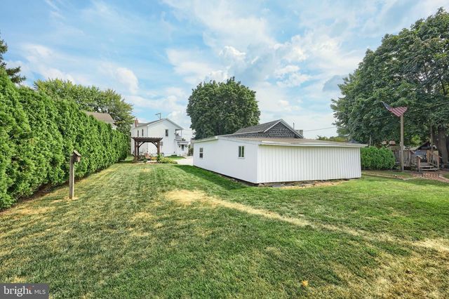 855 GREENBRIAR RD, York, PA 17404
