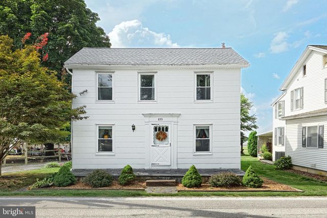 855 GREENBRIAR RD, York, PA 17404