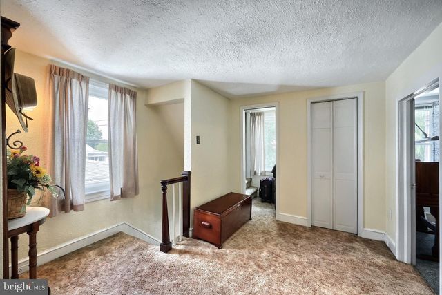 855 GREENBRIAR RD, York, PA 17404