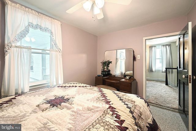 855 GREENBRIAR RD, York, PA 17404