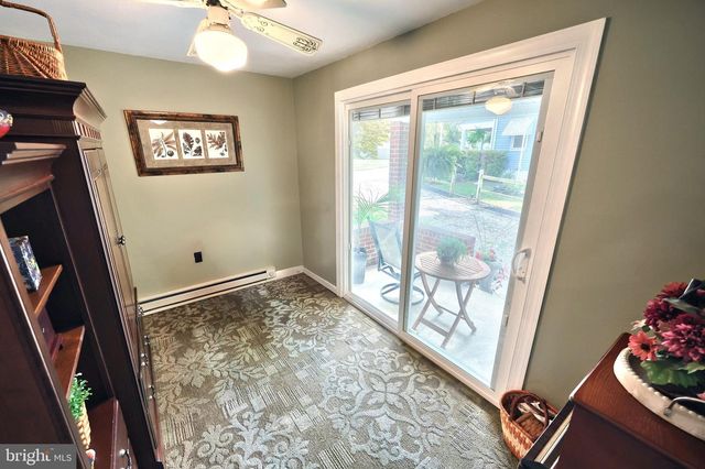 855 GREENBRIAR RD, York, PA 17404