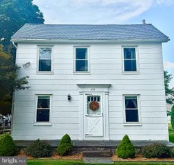 855 GREENBRIAR RD, York, PA 17404