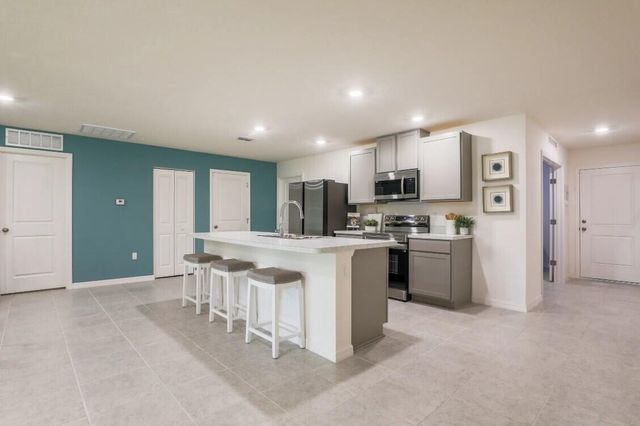 7945 103RD Court, Vero Beach, FL 32967