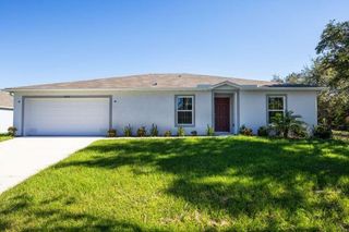 7945 103RD Court, Vero Beach, FL 32967