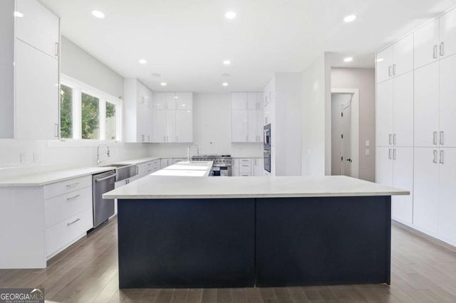 4238 Paces Ferry Road SE, Atlanta, GA 30339