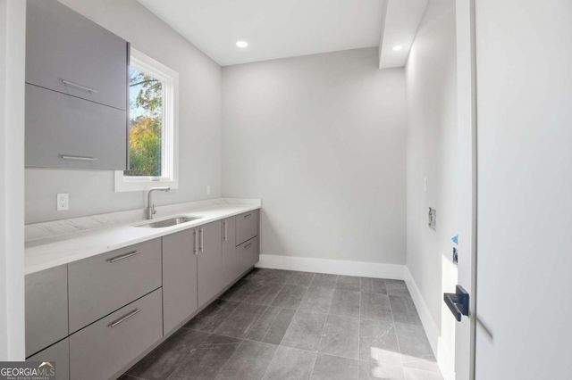 4238 Paces Ferry Road SE, Atlanta, GA 30339