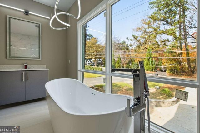 4238 Paces Ferry Road SE, Atlanta, GA 30339