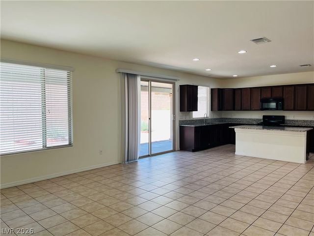 7133 Manolo Street, Las Vegas, NV 89113