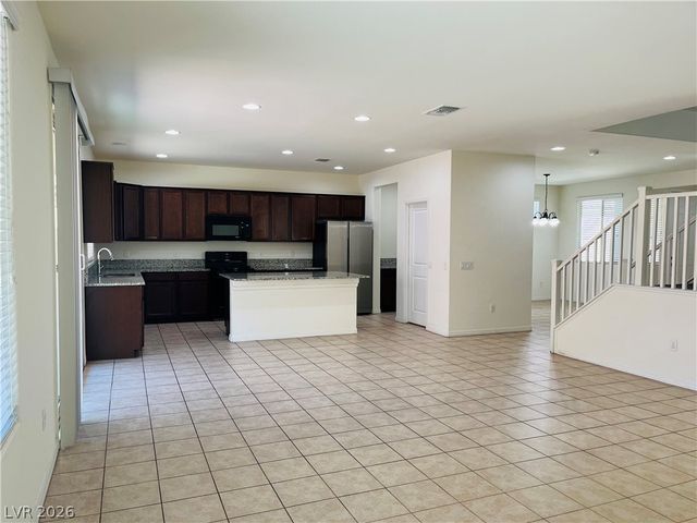 7133 Manolo Street, Las Vegas, NV 89113