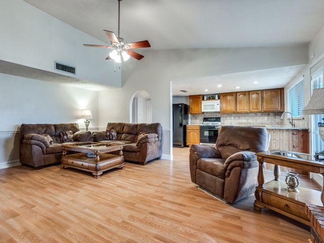 3513 Clover Meadow Drive, Garland, TX 75043