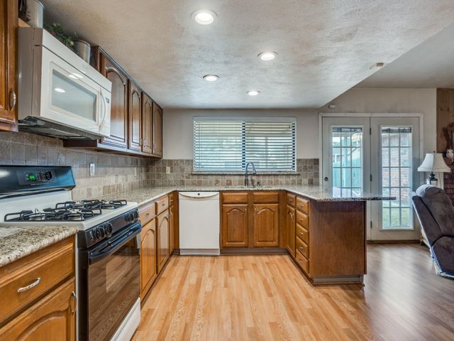 3513 Clover Meadow Drive, Garland, TX 75043