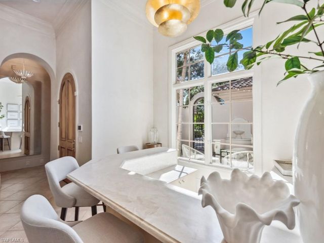 15627 Villoresi WAY, Naples, FL 34110