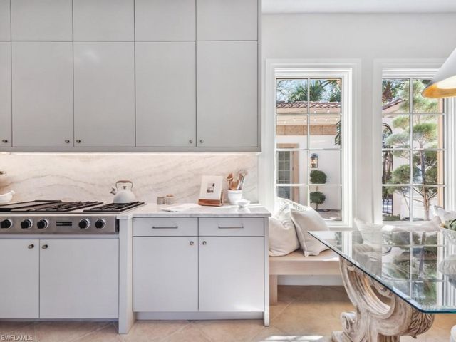15627 Villoresi WAY, Naples, FL 34110