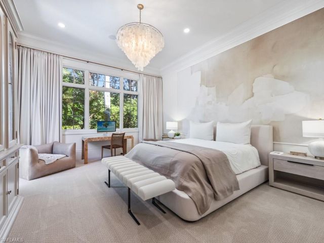 15627 Villoresi WAY, Naples, FL 34110