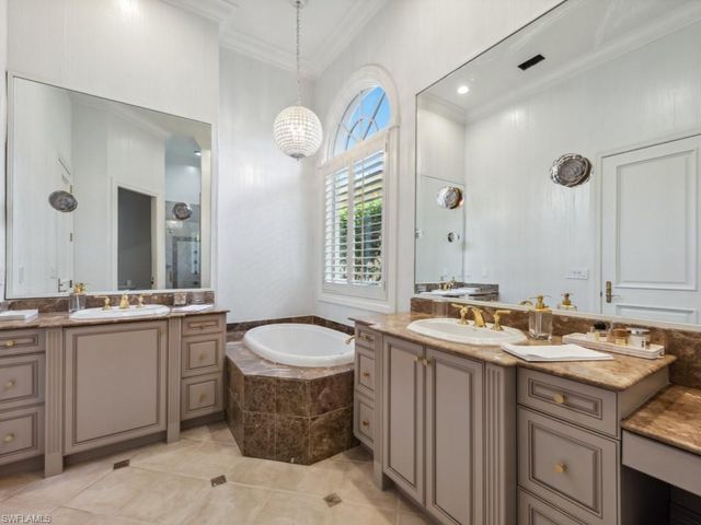 15627 Villoresi WAY, Naples, FL 34110