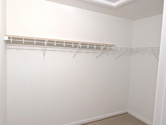 264 Woodview Way, Manchester, NH 03102