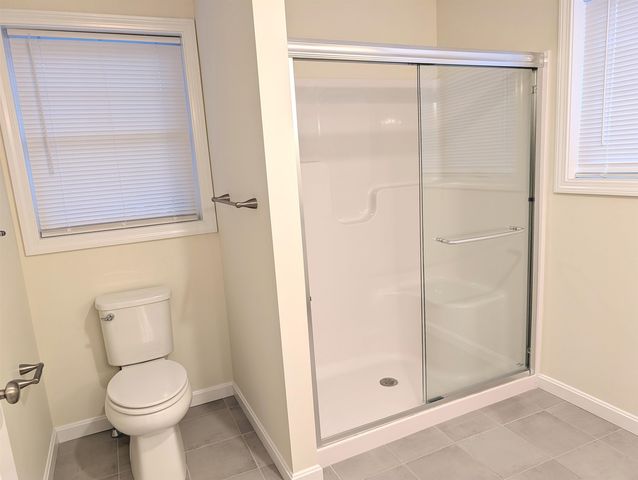 264 Woodview Way, Manchester, NH 03102