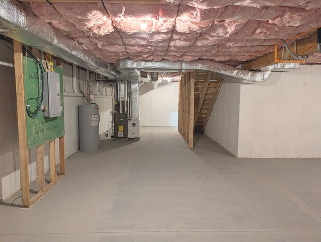 264 Woodview Way, Manchester, NH 03102