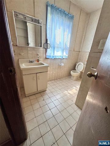 268 Washington Place, Englewood, NJ 07631