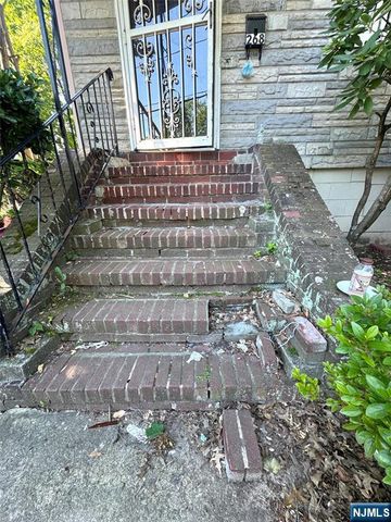 268 Washington Place, Englewood, NJ 07631