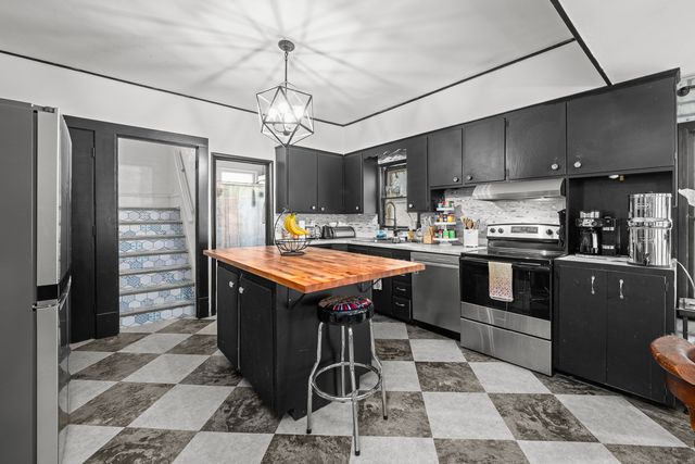 1004 13th Avenue, Moline, IL 61265