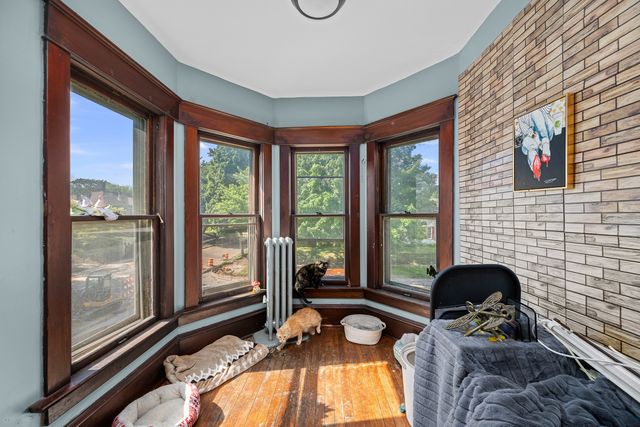 1004 13th Avenue, Moline, IL 61265