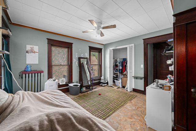 1004 13th Avenue, Moline, IL 61265