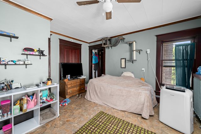 1004 13th Avenue, Moline, IL 61265
