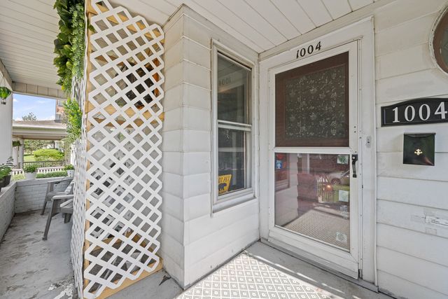 1004 13th Avenue, Moline, IL 61265