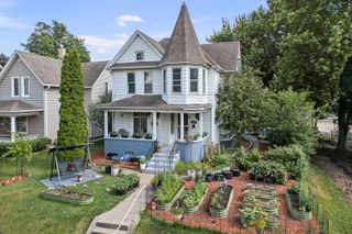 1004 13th Avenue, Moline, IL 61265