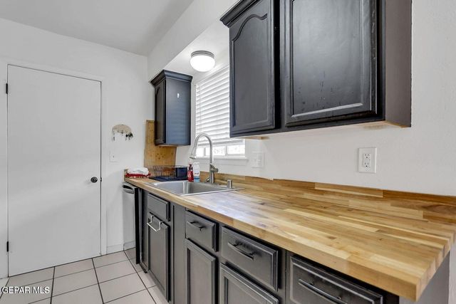 2716 ARCHIE Drive, El Paso, TX 79935