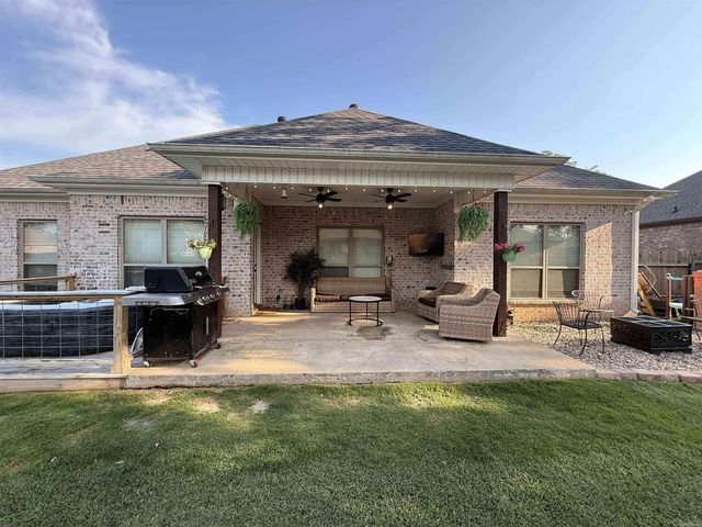 222 Heather Loop, Beebe, AR 72012