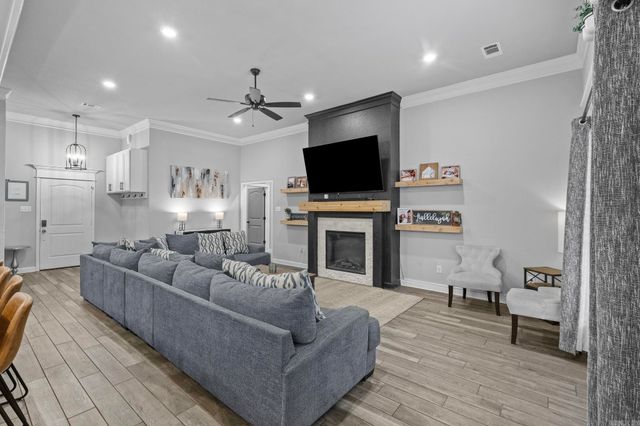 222 Heather Loop, Beebe, AR 72012