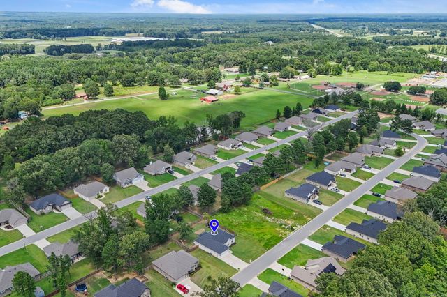 222 Heather Loop, Beebe, AR 72012