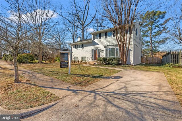 2904 FARM RD, Alexandria, VA 22302