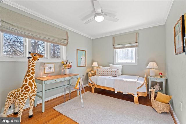 2904 FARM RD, Alexandria, VA 22302