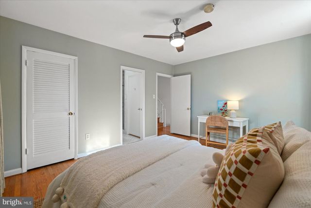 2904 FARM RD, Alexandria, VA 22302