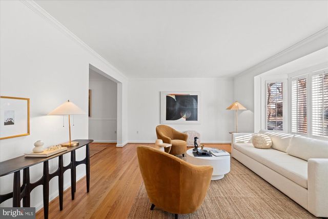 2904 FARM RD, Alexandria, VA 22302