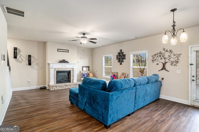 123 Huntsman Drive, Griffin, GA 30224