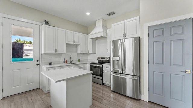 3111 BELL BEGINNINGS COURT, Plant City, FL 33565
