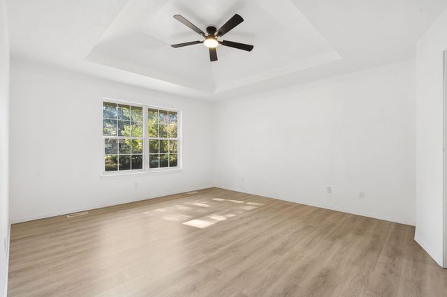 222 Cedar Ravine Drive, Seymour, MO 65746