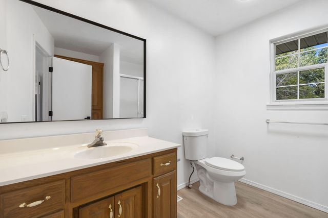 222 Cedar Ravine Drive, Seymour, MO 65746